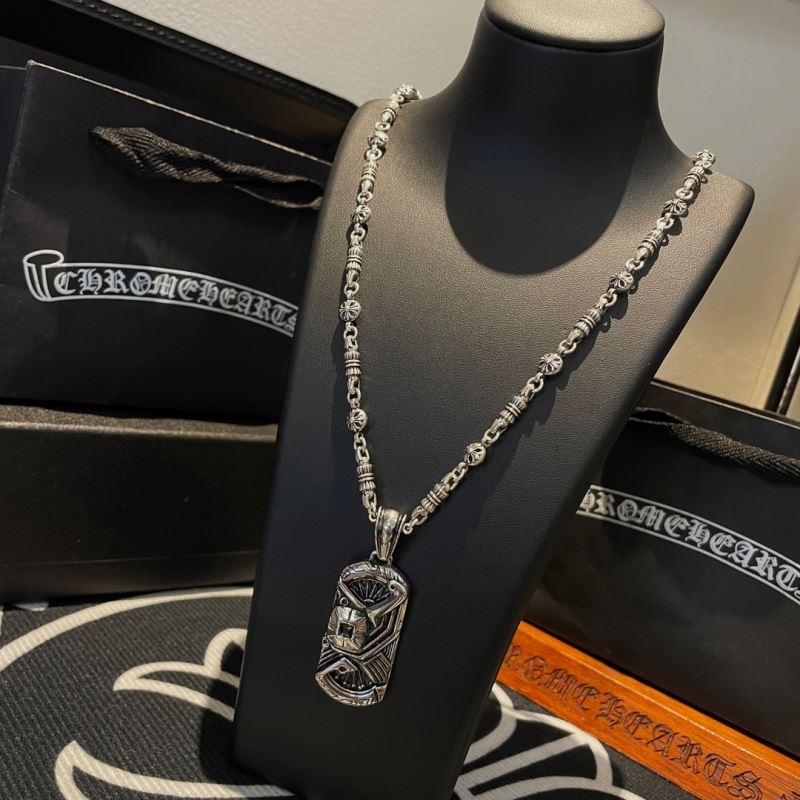 Ch*0me He**ts necklaces